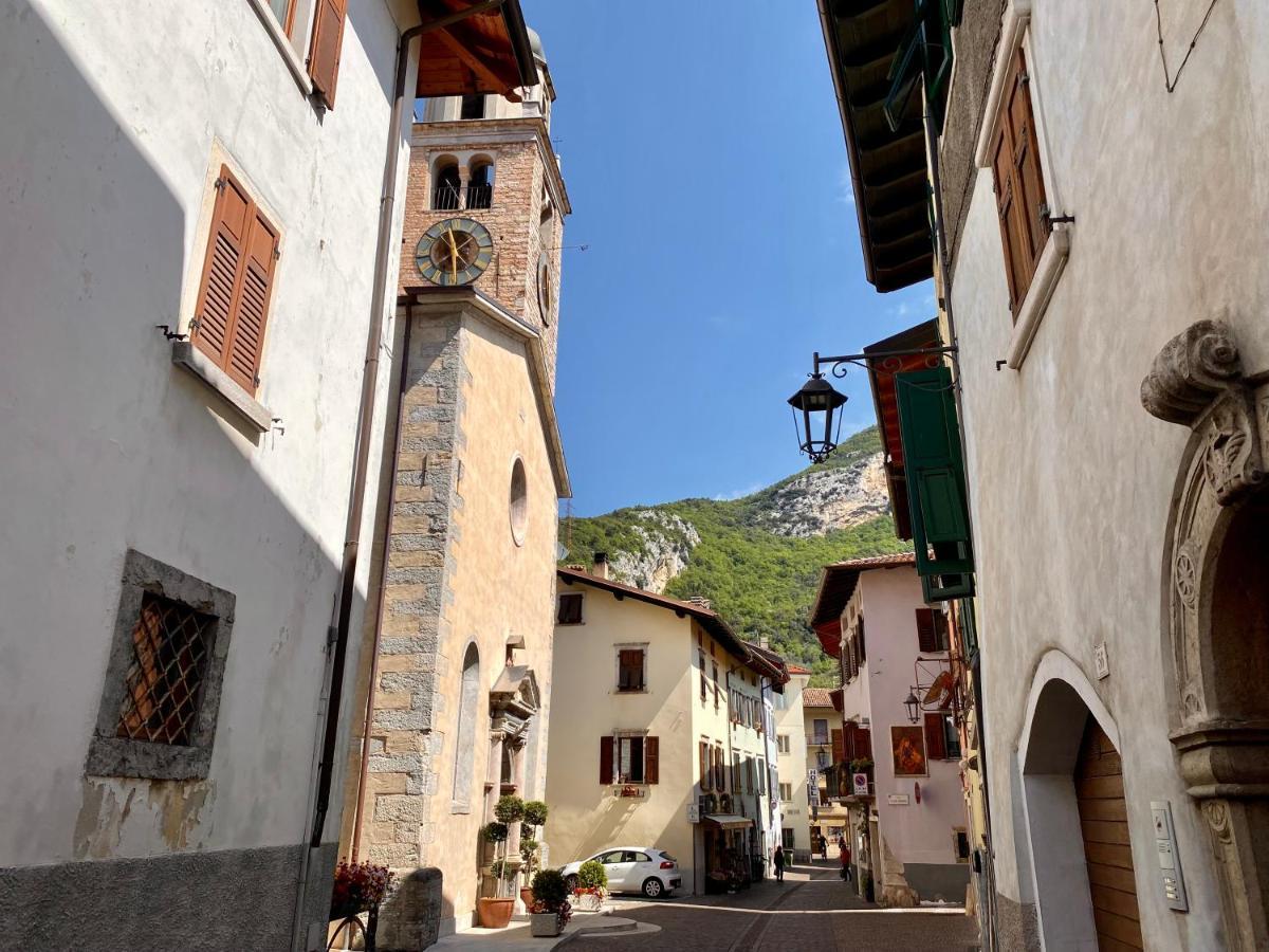 Appartamenti Le Tre Rose Torbole Sul Garda Exterior foto